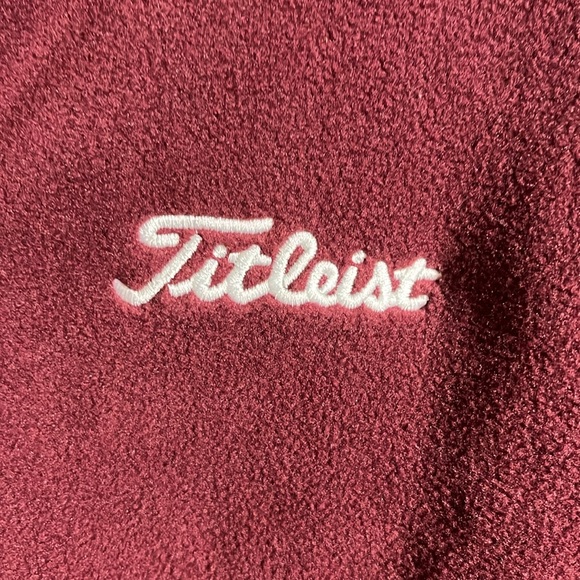 Woman’s Titleist fleece jacket - Picture 2 of 5